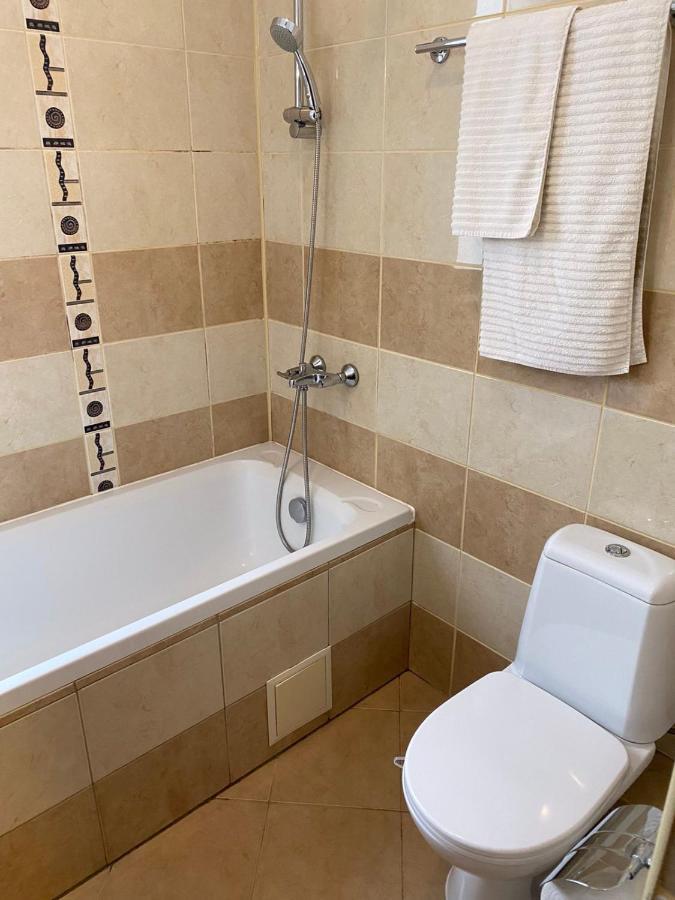 Hq Apartment Flora Violet بوروفتس المظهر الخارجي الصورة