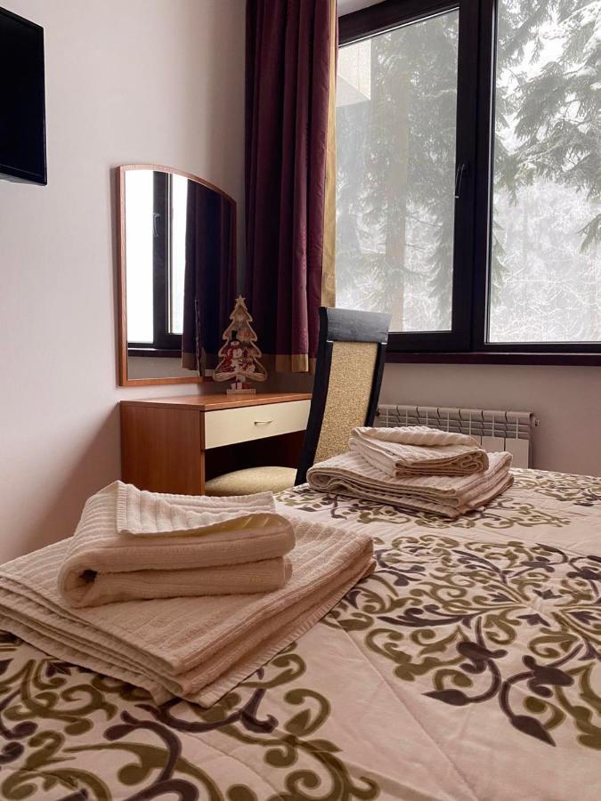 Hq Apartment Flora Violet بوروفتس المظهر الخارجي الصورة