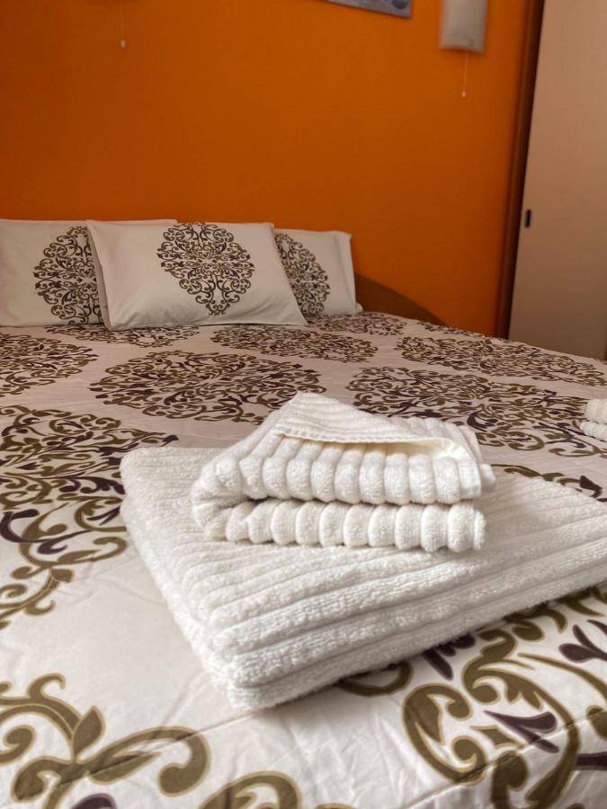 Hq Apartment Flora Violet بوروفتس المظهر الخارجي الصورة